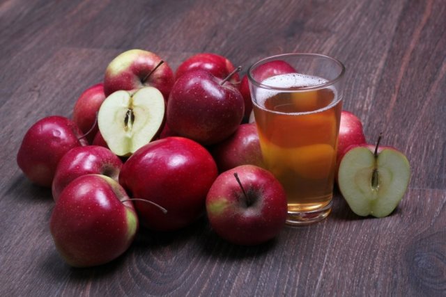 Яблочный сок — простой рецепт